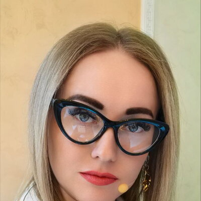 Ведущая и организатор Бузова Светлана